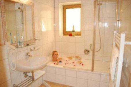 Pension Ederhof ヨッホベルク エクステリア 写真